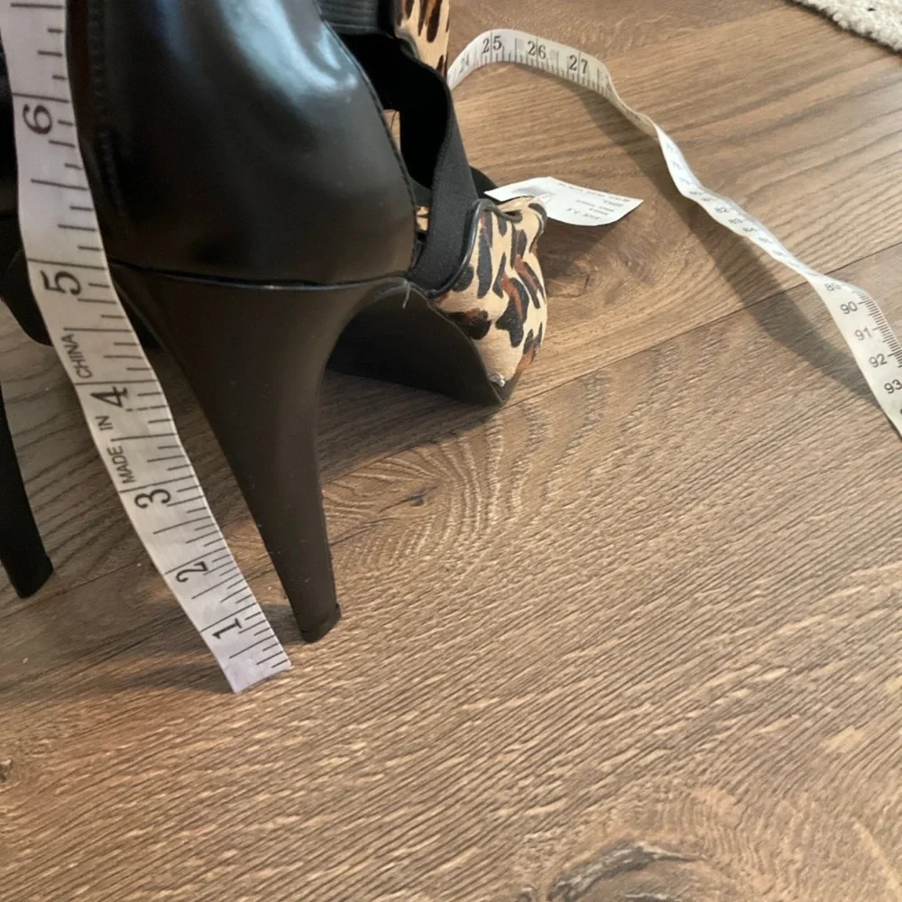 Calvin Klein Sonia black and cheetah print peep toe heel, 7.5, NWT! - Picture 5 of 11